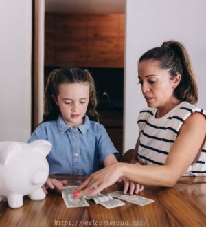 Давати дитині гроші до школи чи ні?