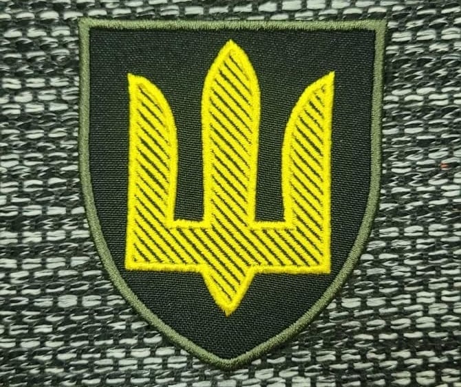 Які шеврони носять українські військові