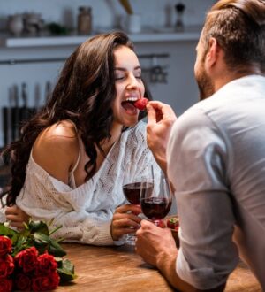 Как провести отличный вечер вдвоем, не выходя из дома: практичные советы