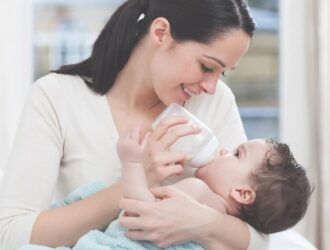 Як вибрати дитячу суміш: поради для молодих батьків