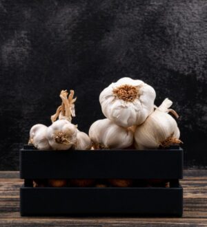 Как хранить выкопанный чеснок: практичные советы для долгой свежести