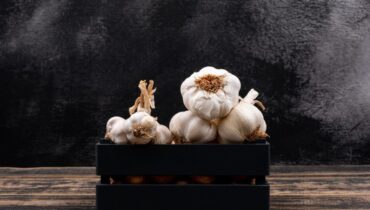 Як зберігати викопаний часник: практичні поради для довгої свіжості