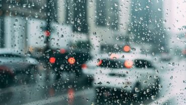 Осушувачі повітря для дому: купити чи взяти в оренду — що вигідніше?