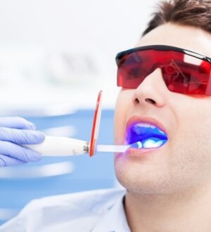 Жити за кордоном – лікувати зуби у Києві: Як поєднати подорожі з якісним стоматологічним доглядом