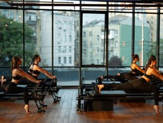 Реформери для пілатесу: кращий вибір для догляду за тілом