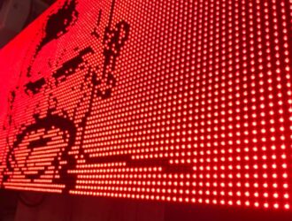 Світлодіодне табло для реклами: як обрати якісні та надійні рішення